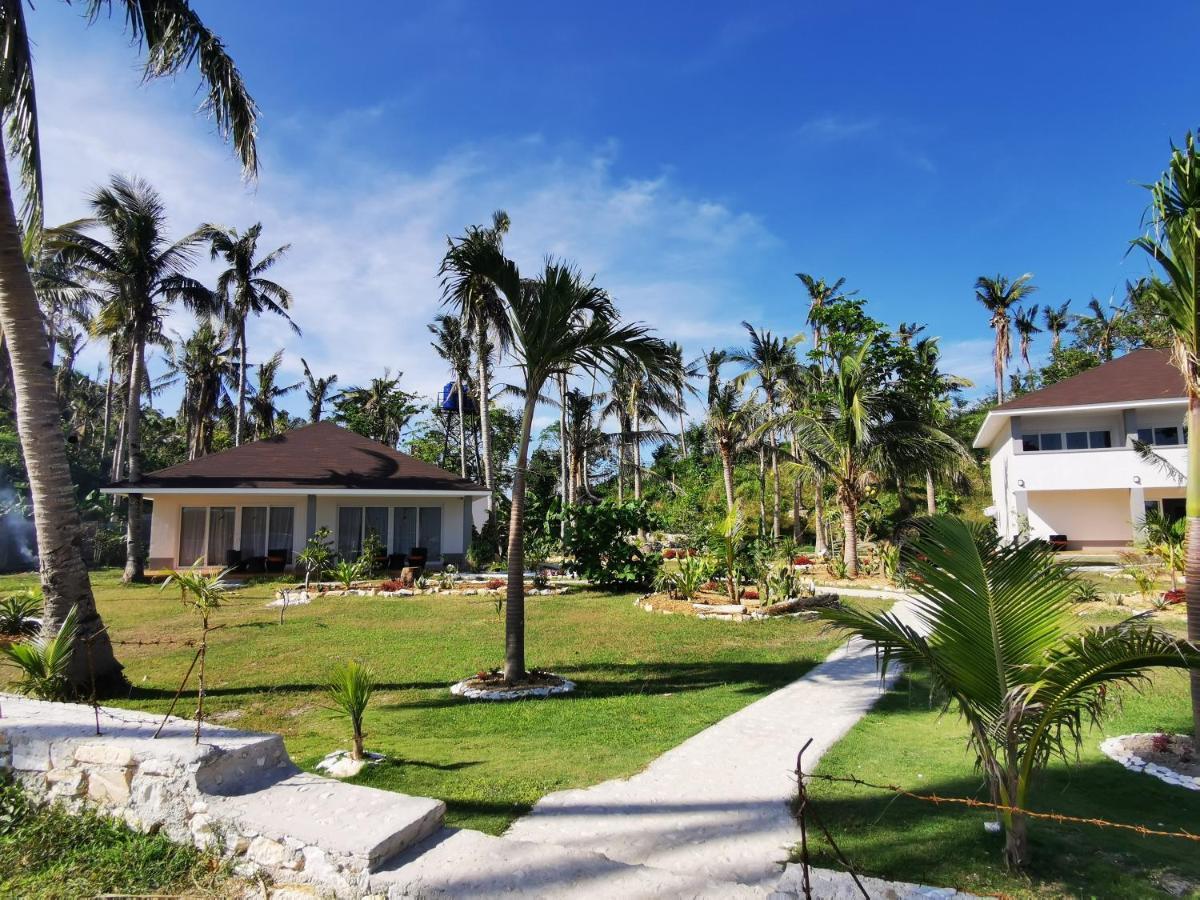 Sunset Cove Beach & Dive Resort Romblon Bagian luar foto